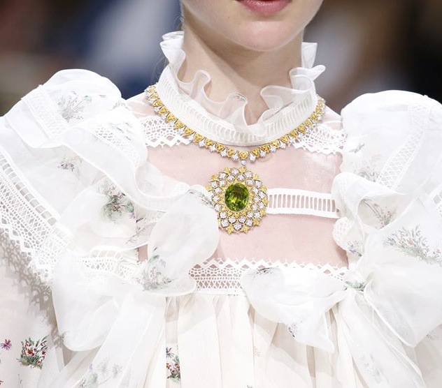 Buccellati and Giambattista Valli: When Haute Couture and High Jewelry  Collections Collide