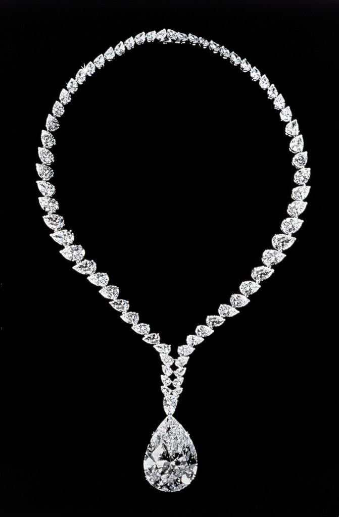 archive-necklace-burton-taylor-1969