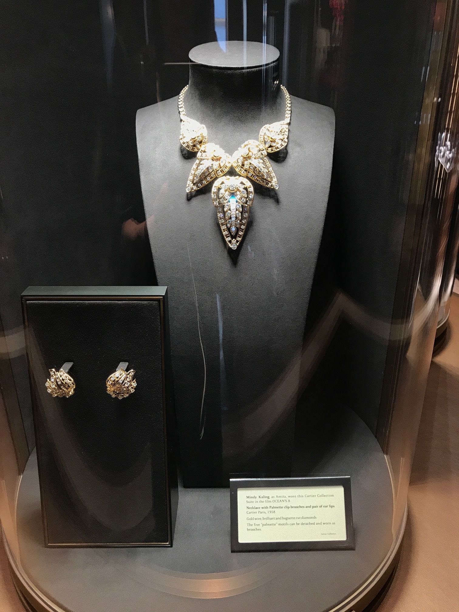 ocean's 8 cartier diamond necklace